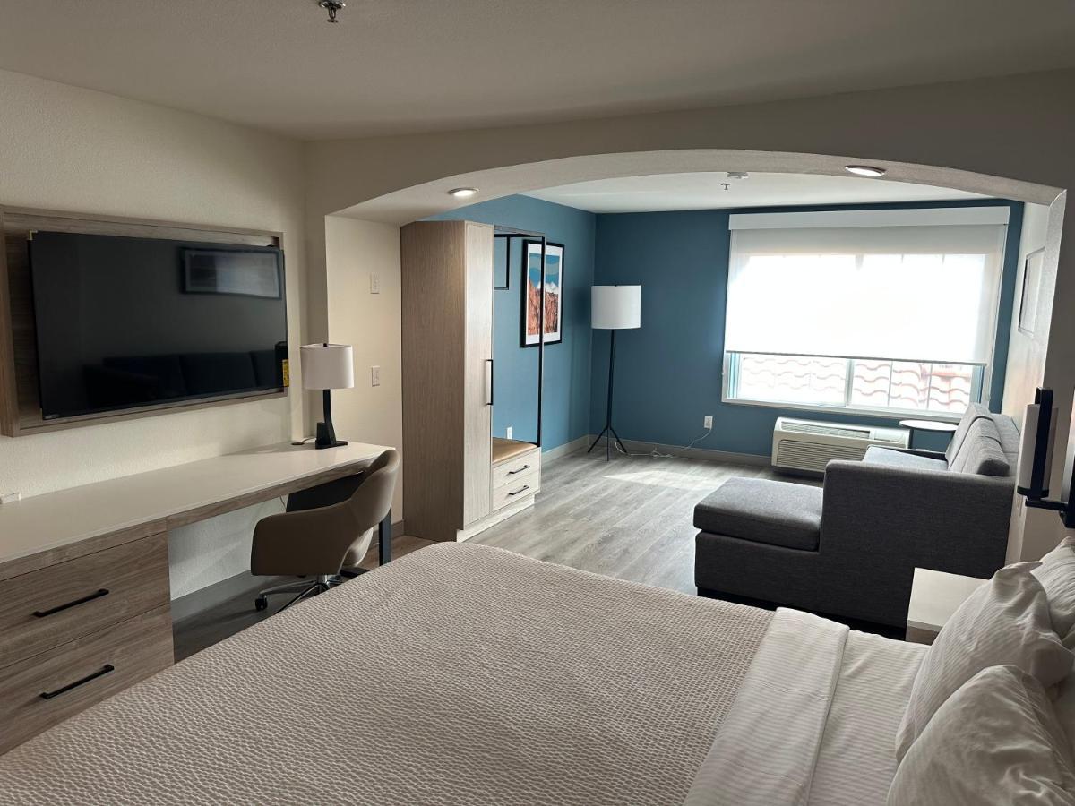 1 Queen Bed, Mobility Impaired Accessible Room, Non-Smoking,1365445043:JPEG