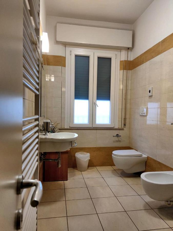 Family Room with Balcony,1357637711:JPEG