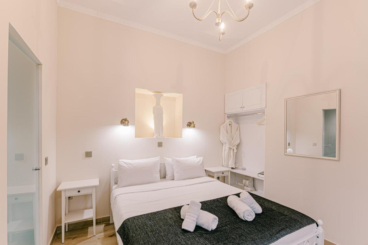 Phryne - Twin Room AMEA Disability Access Ground Floor