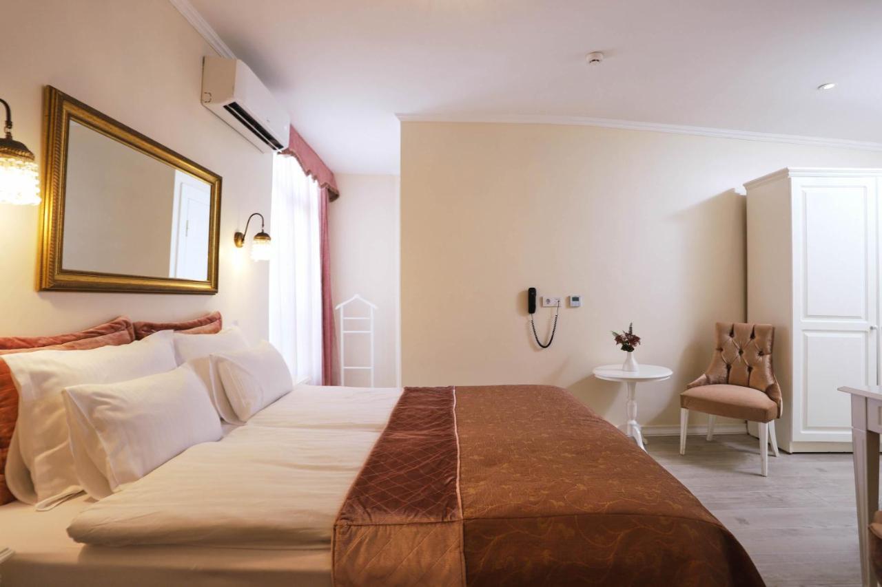 Deluxe Double or Twin Room,1366333649:JPEG