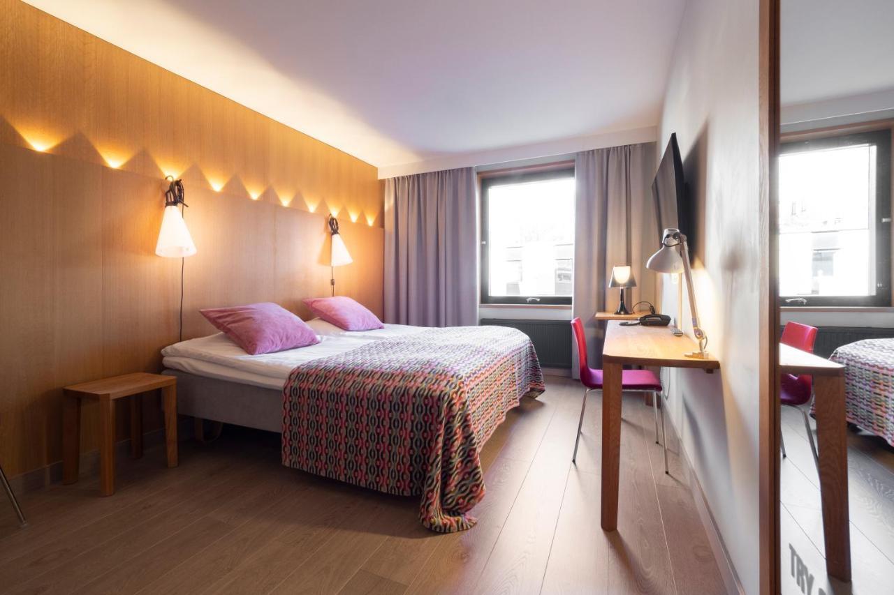 Kamer met Kingsize Bed