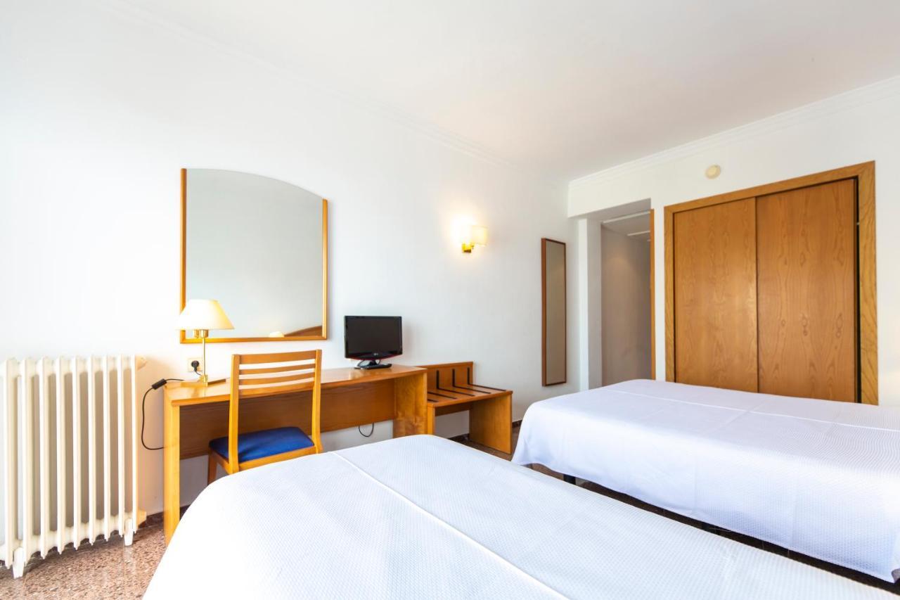 Triple Room Partial Sea View