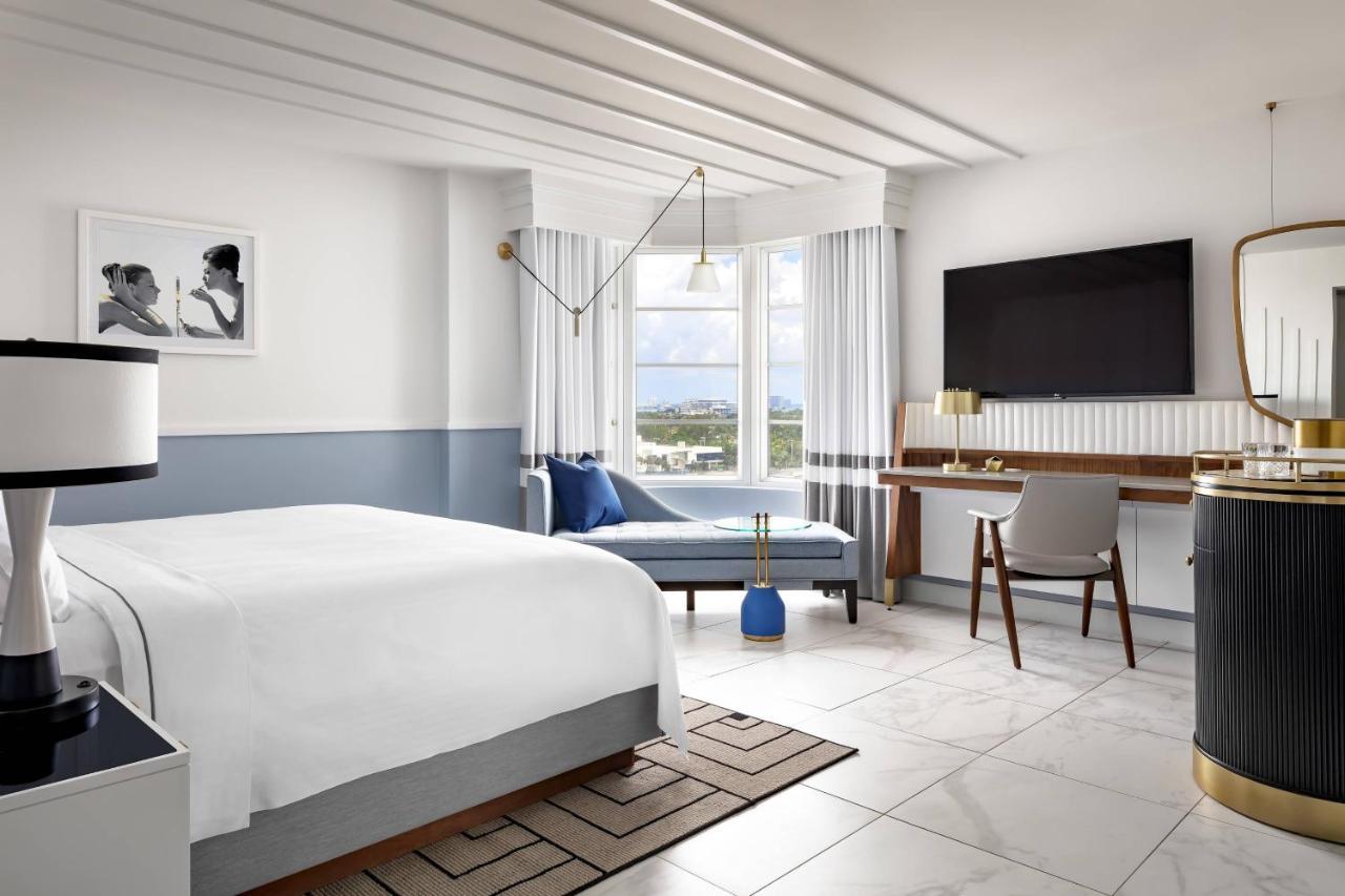 Chambre Lit King-Size - Vue sur Ville