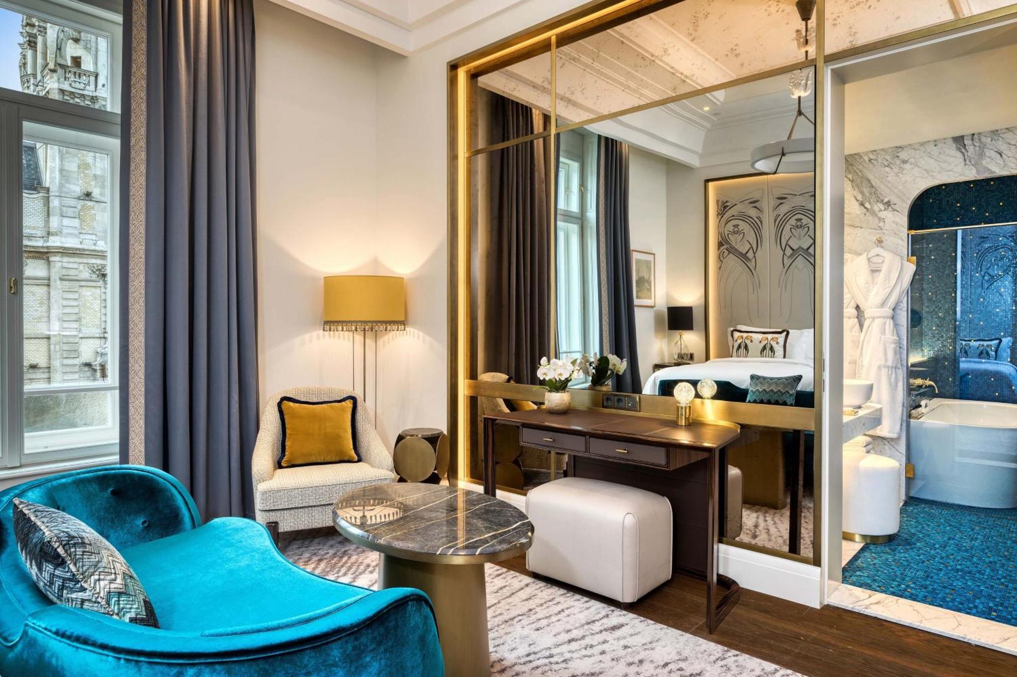 Deluxe Twin Room City View