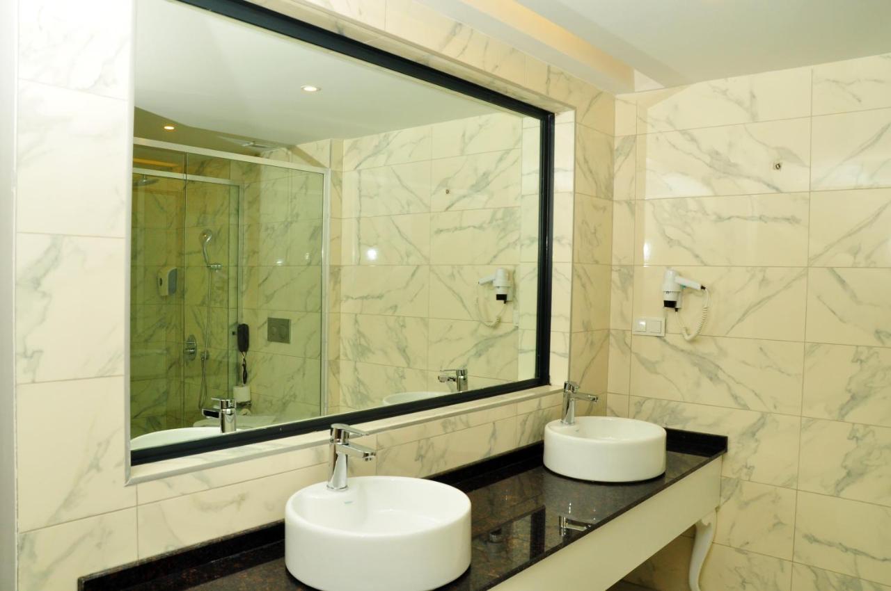 Double or Twin Room Garden View