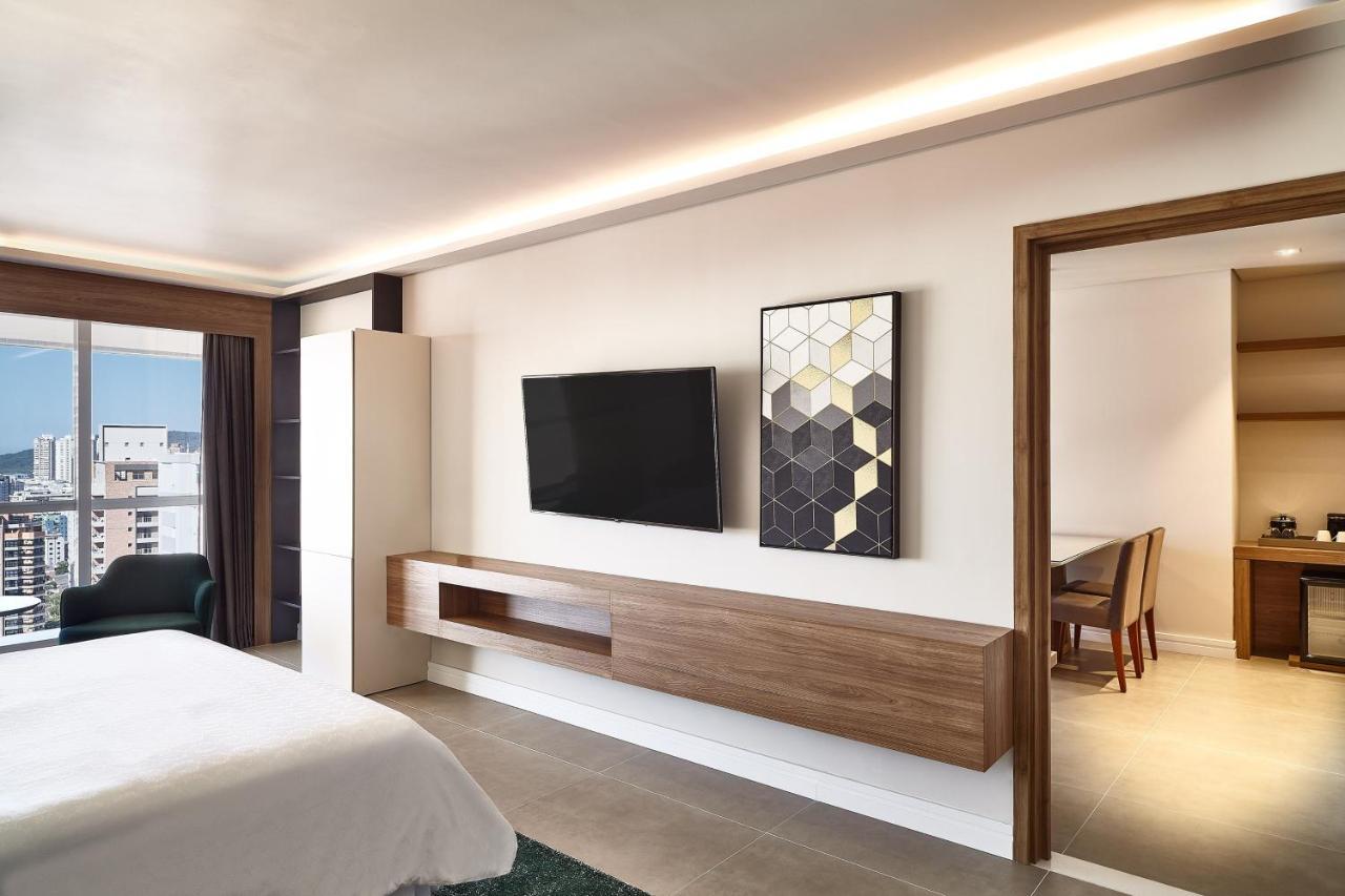 Executive Suite 1 Bedroom Executive Suite 1 King