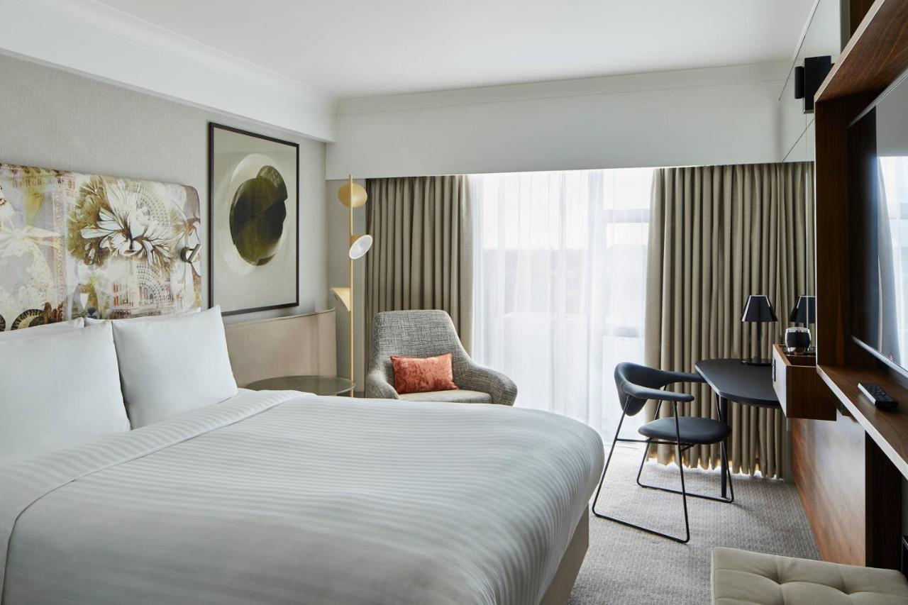 Superior Deluxe Queen Guest Room High Floor