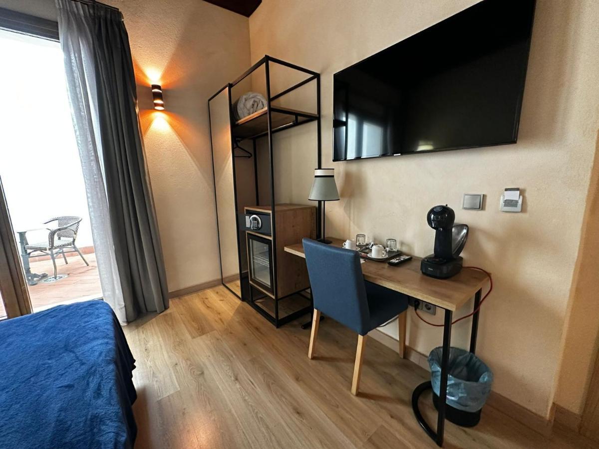 Double Interior Room private terrace