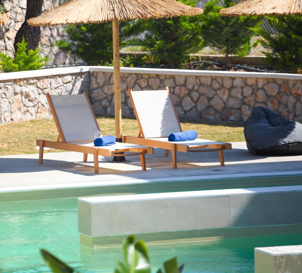 Junior Suite Sharing Pool