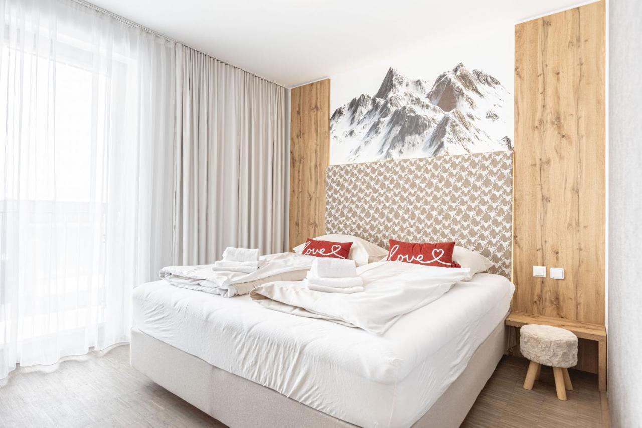 Apartment 2 bedrooms roof terrace & sauna area	Apartment 2 bedrooms roof terrace & sauna area