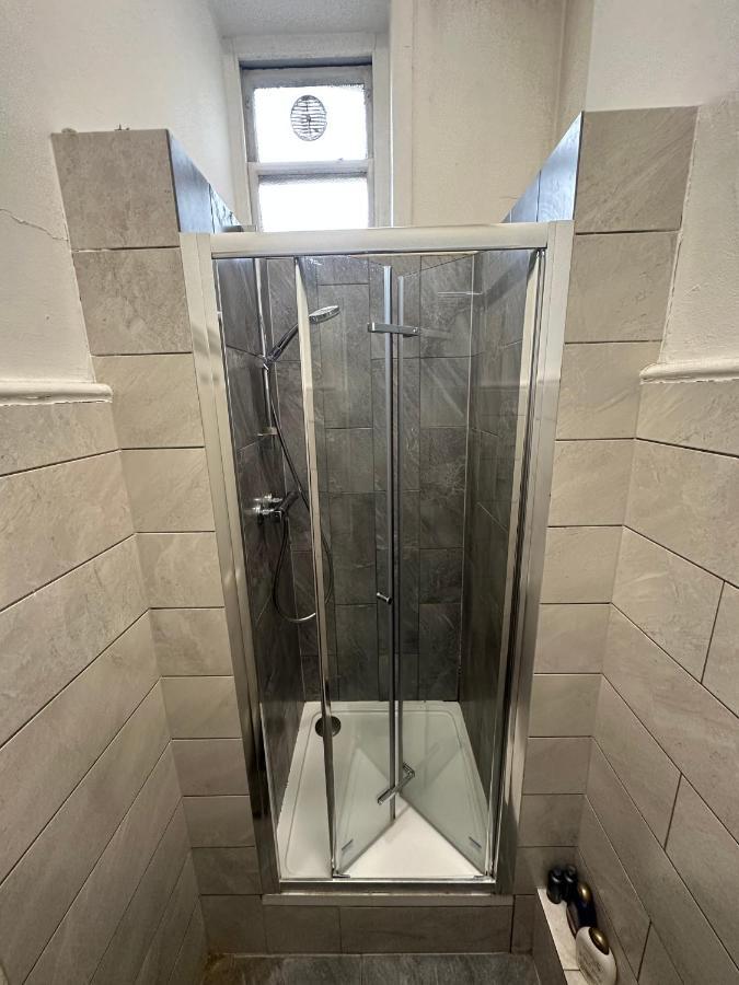Habitación Doble Básica con baño compartido