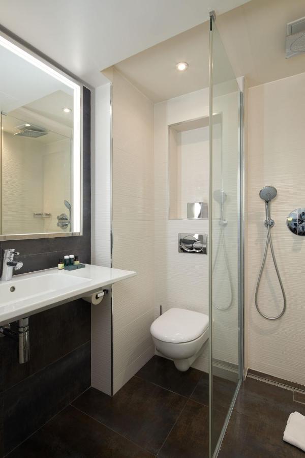 Classic Single Room