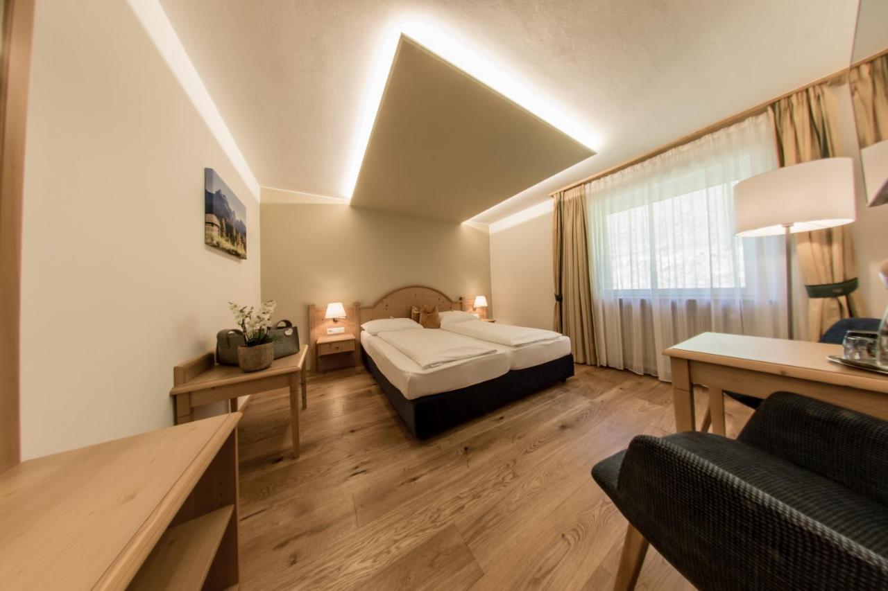 Double Room north side without balcony without mountain view