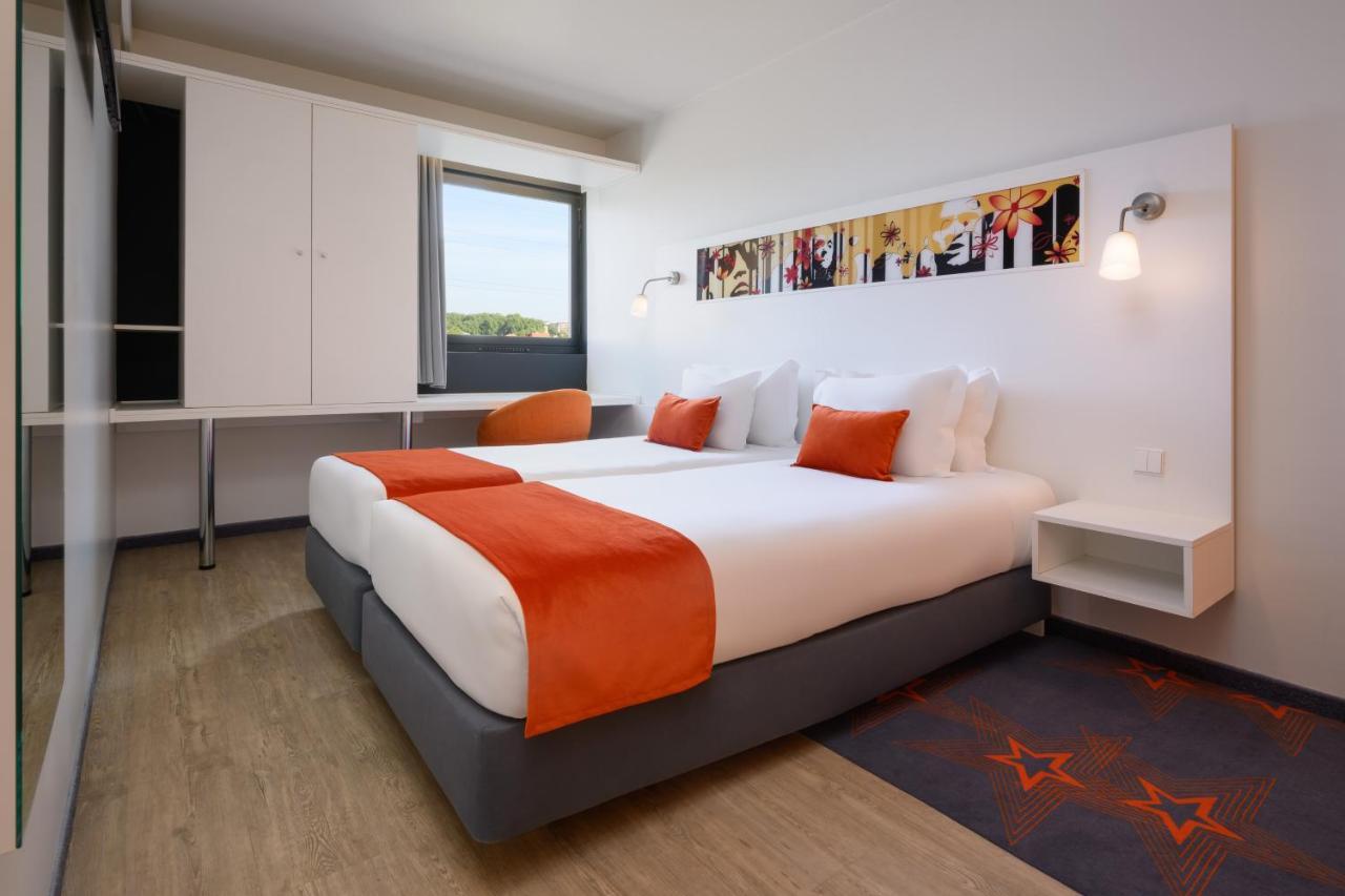 Premium Double or Twin Room,1391978252:JPEG