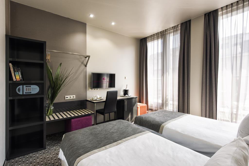 Double or Twin Room Balcony