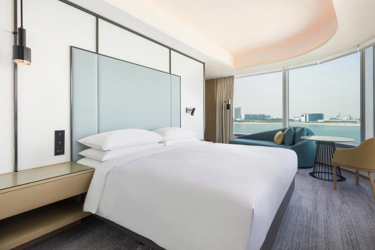 Executive Oceanview Suite with with 1 King