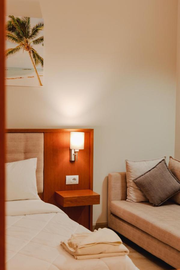 Deluxe Triple Room with Sea View,1403145197:JPEG