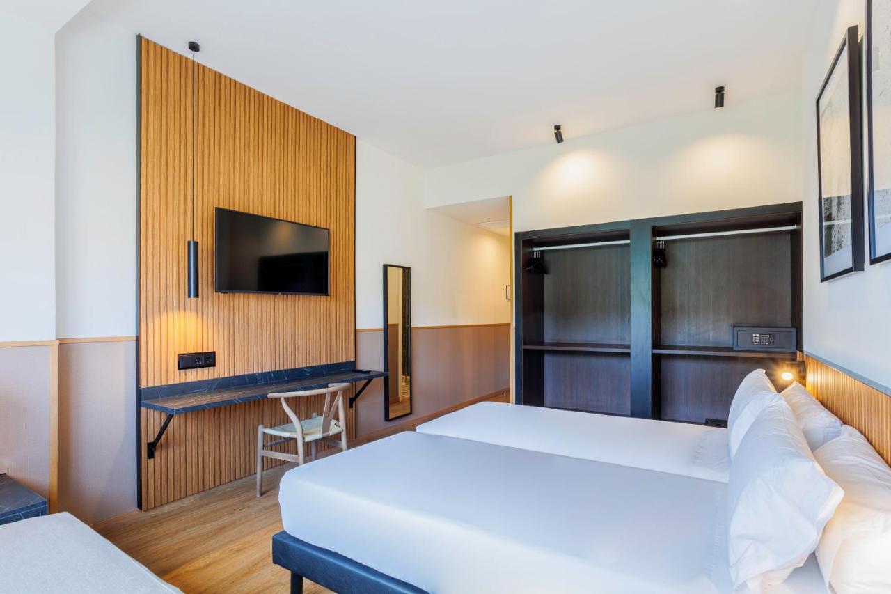 Standard Triple Room,1405587077:JPEG