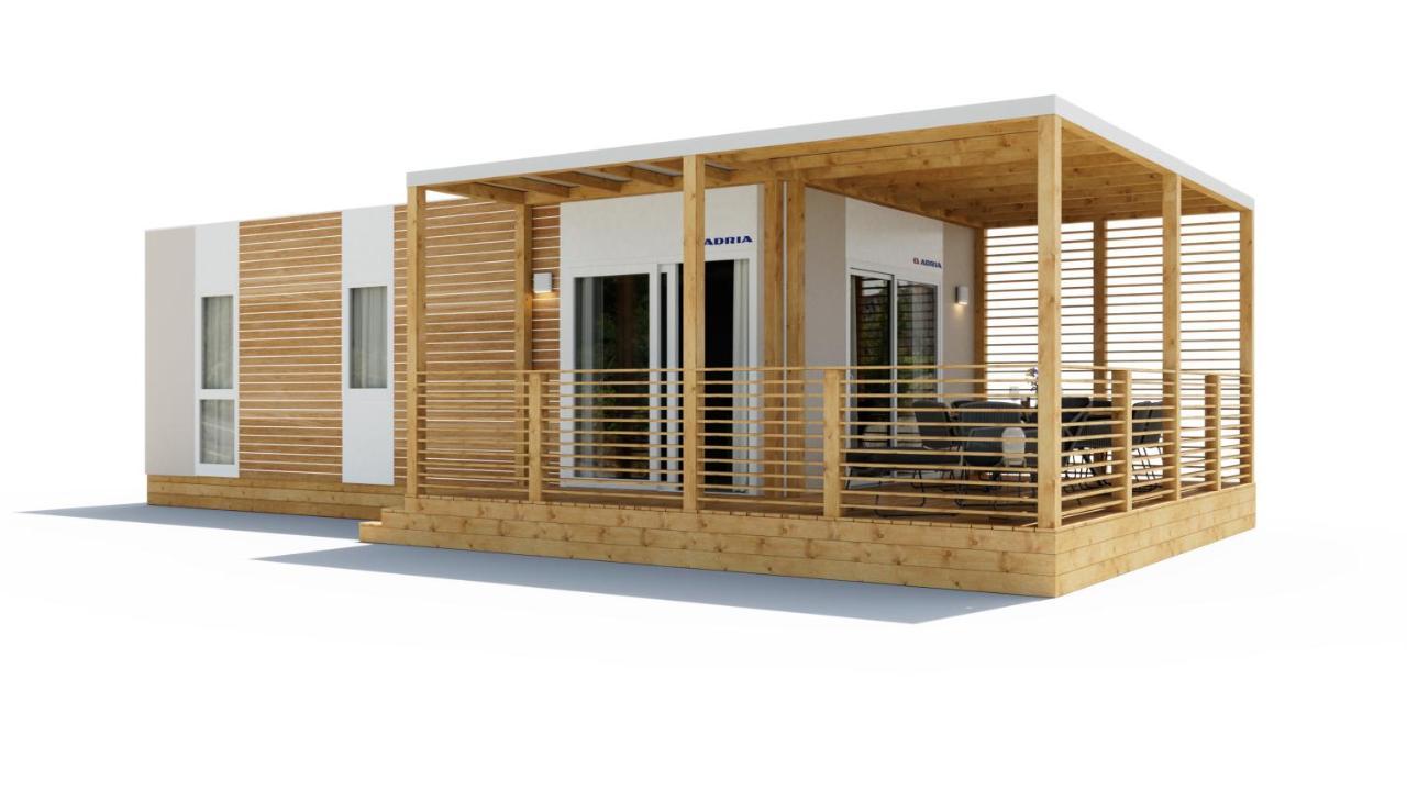 Deluxe Family Two-Bedroom Mobile Home with Terrace