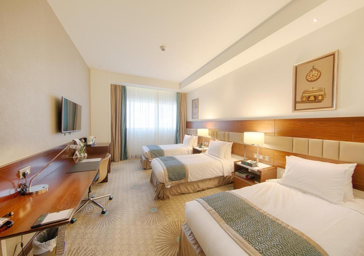Standard Triple Room with City View,1531597192:JPEG