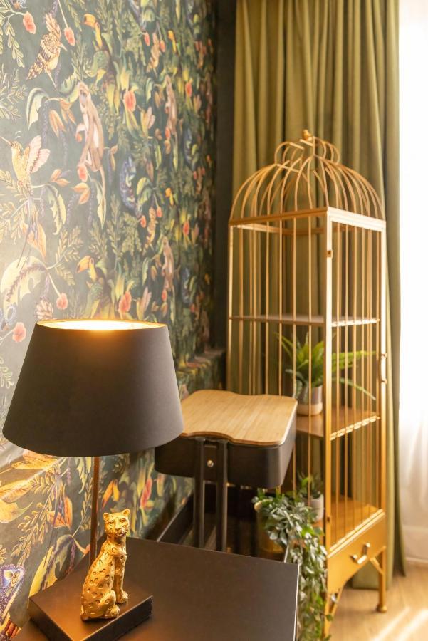 Different Kamer