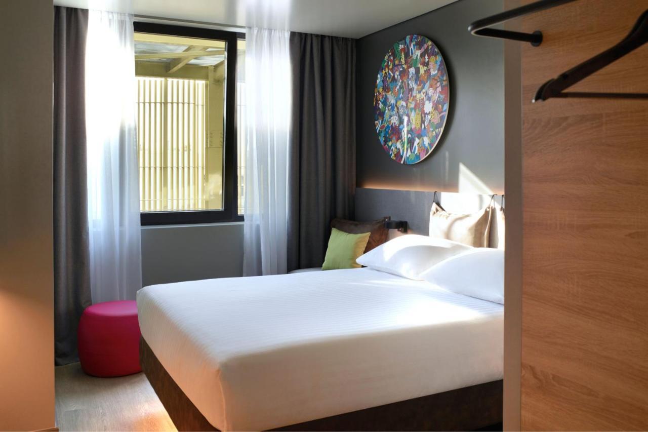 Queen Room Limited View