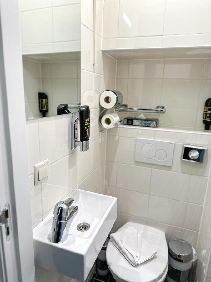 Standard Twin Room,1756395431:JPEG