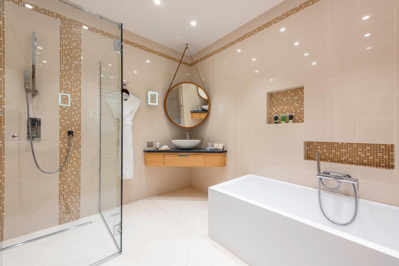 Junior Suite,1416877830:JPEG