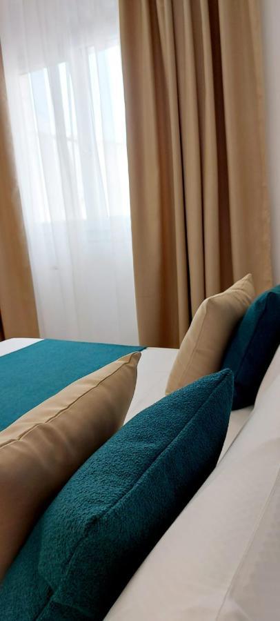 Double Room,1424394723:JPEG