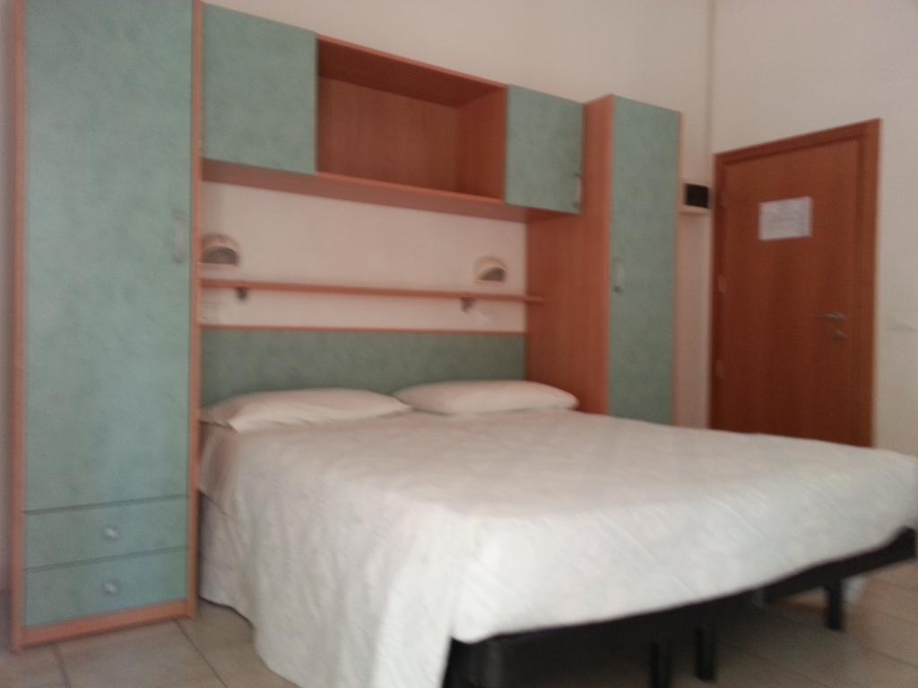 Double or Twin Room with Private Bathroom,143263032:JPEG