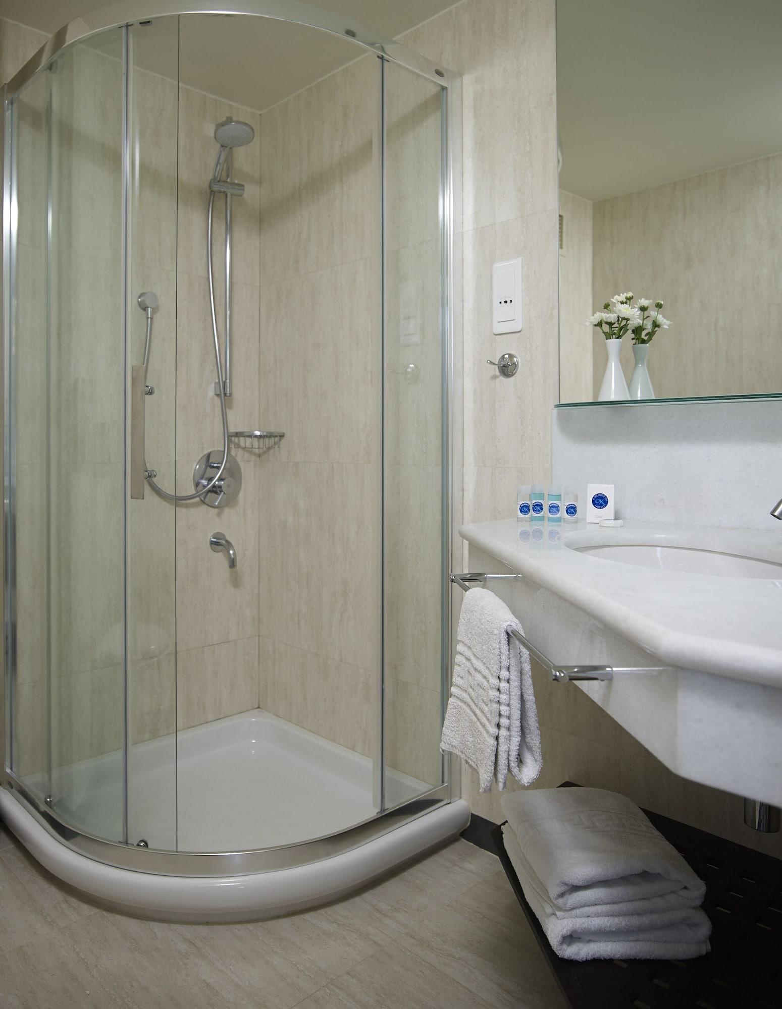 Double Room,1715297523:JPEG