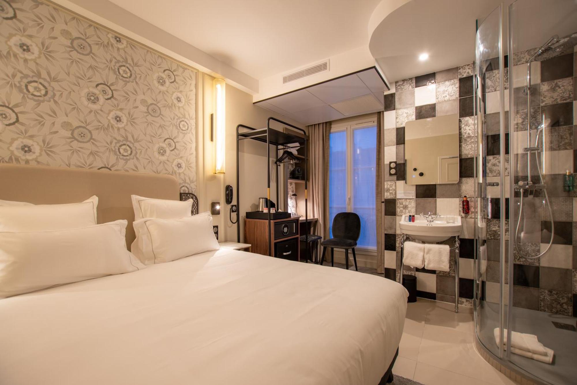 Double Room,1432499515:JPEG