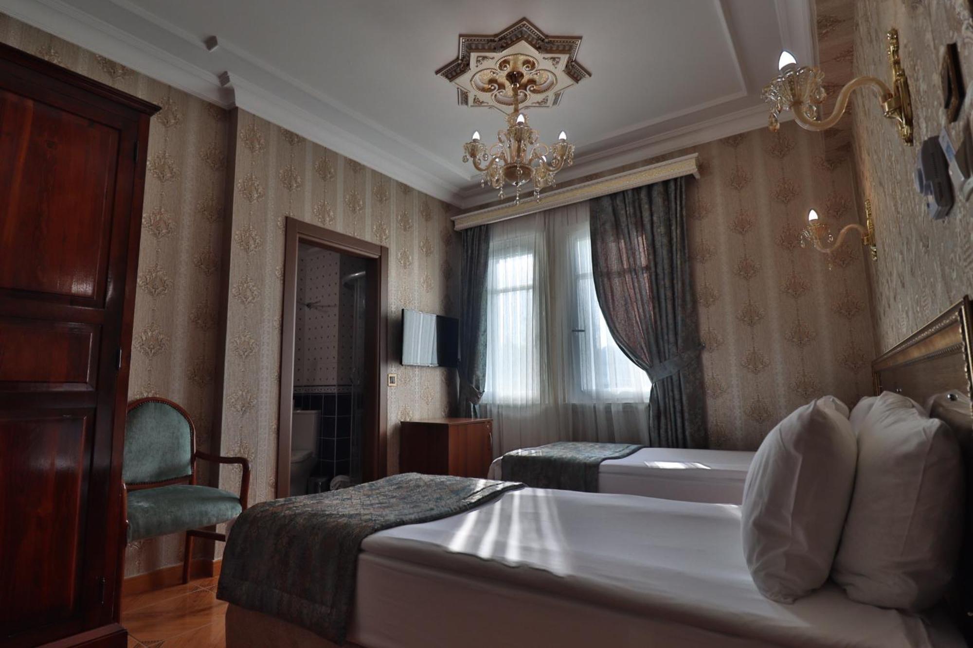 Deluxe Double or Twin Room