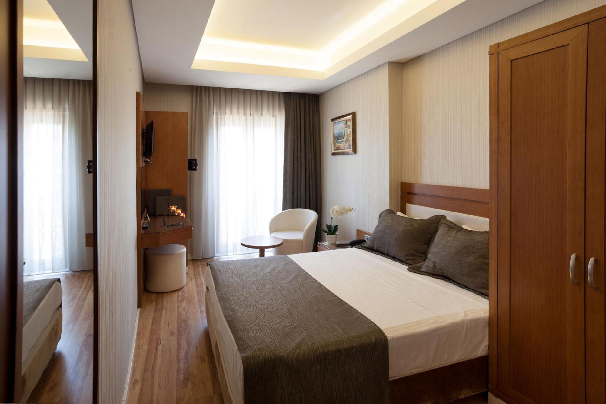 Standard Double or Twin Room,1433623066:JPEG