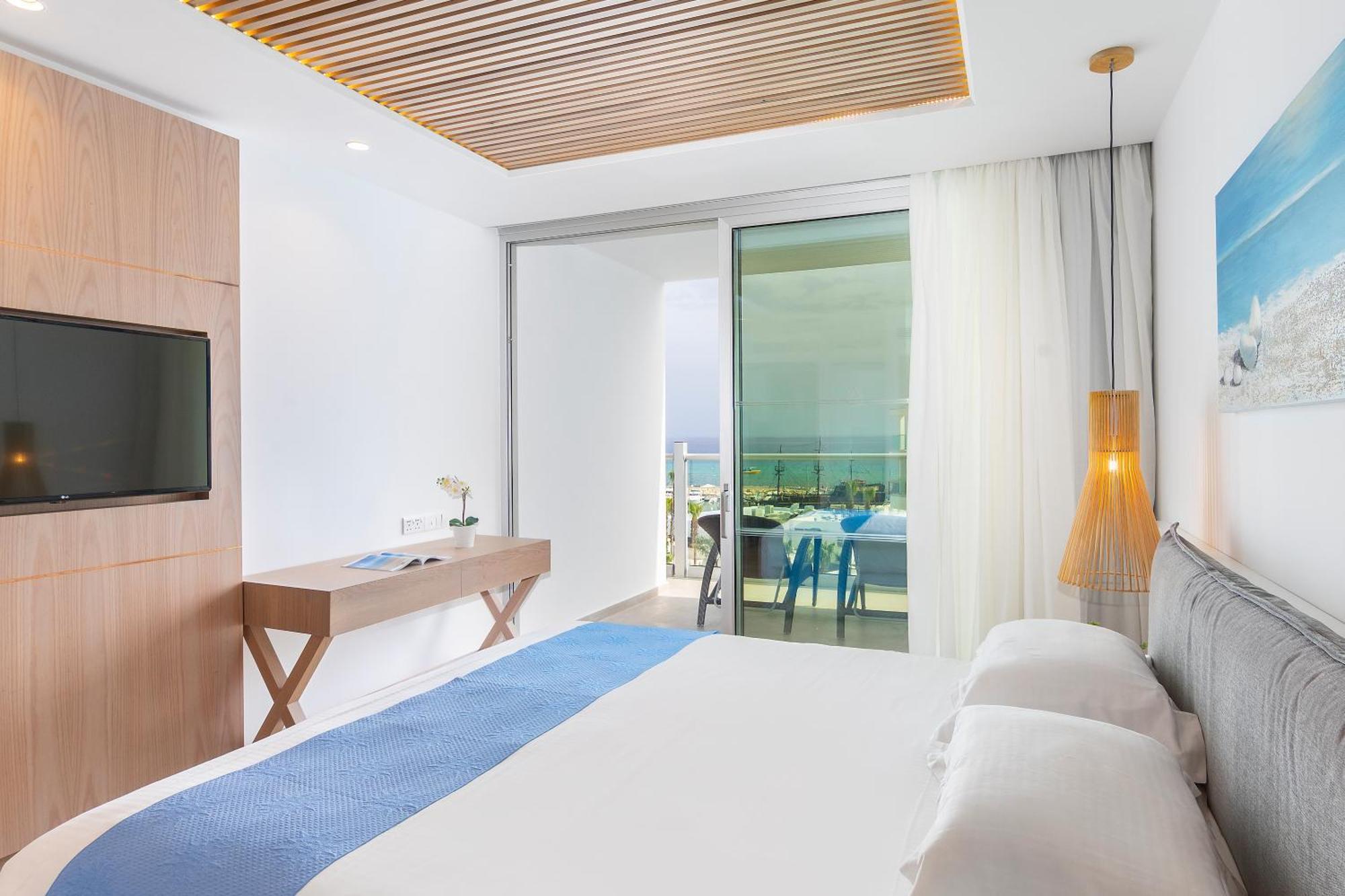Executive Suite Sea View