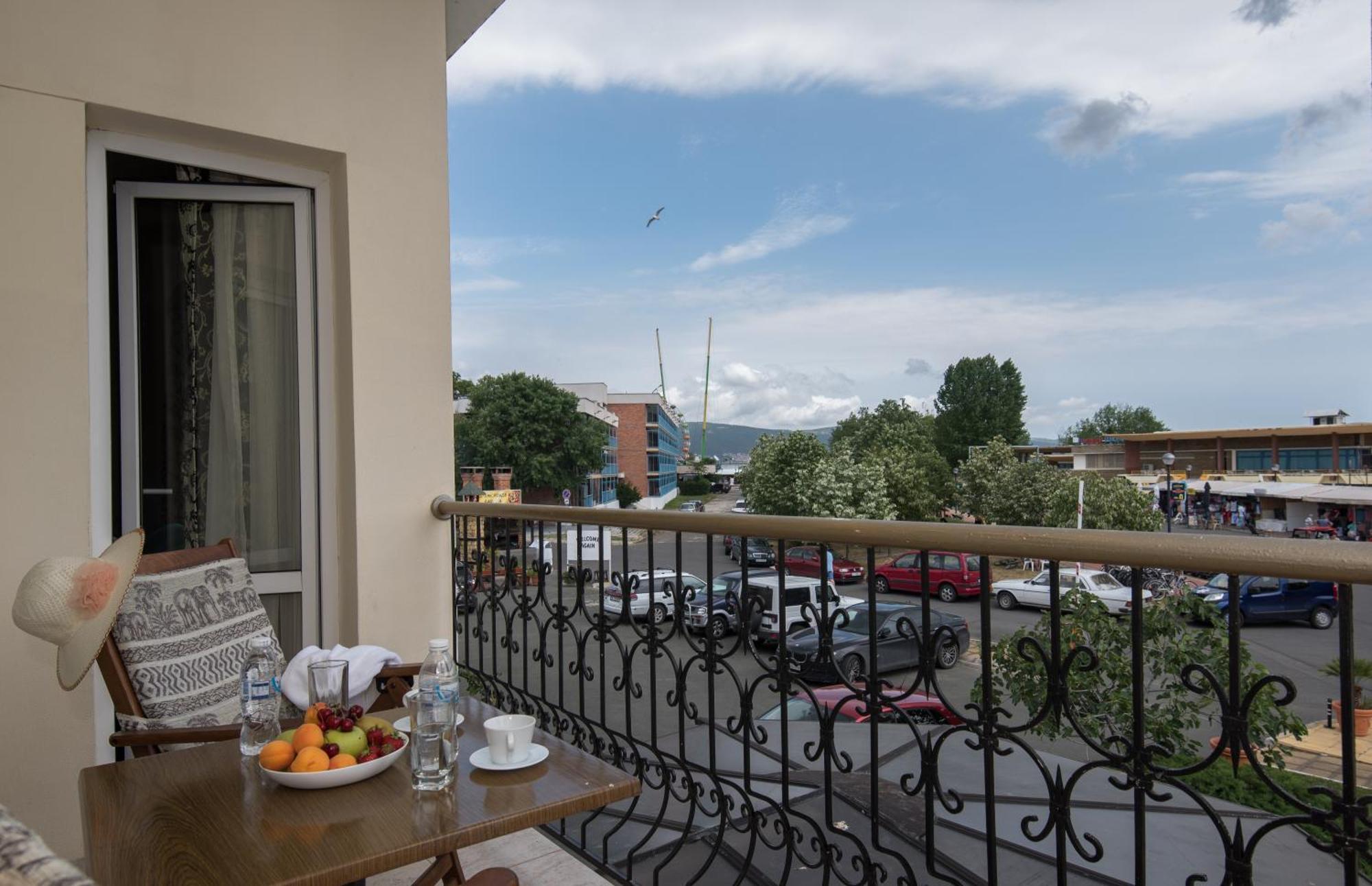 One-Bedroom Apartment Balcony