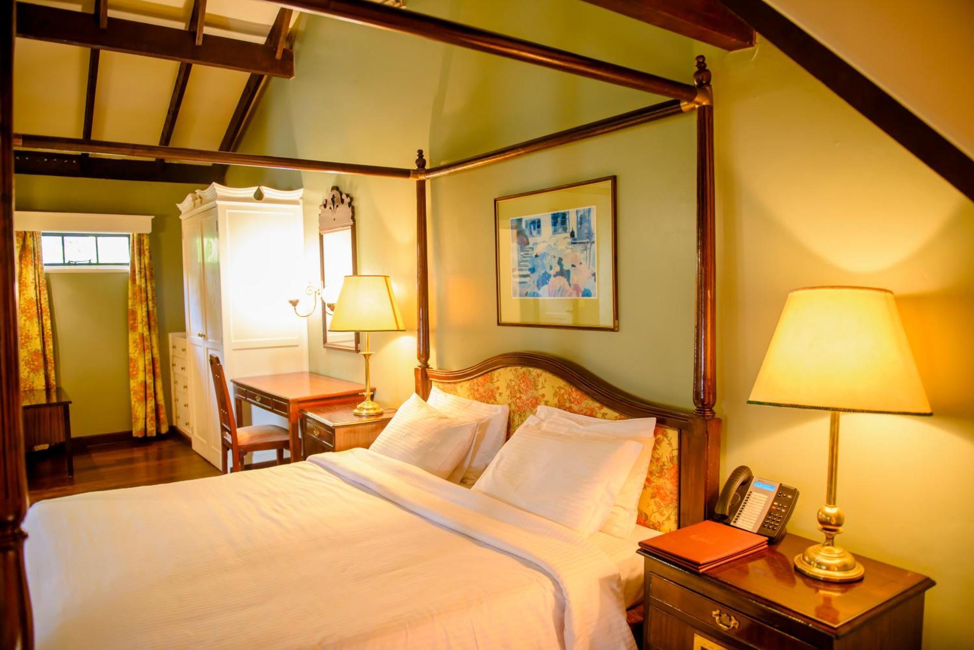 Studio Suite Twin