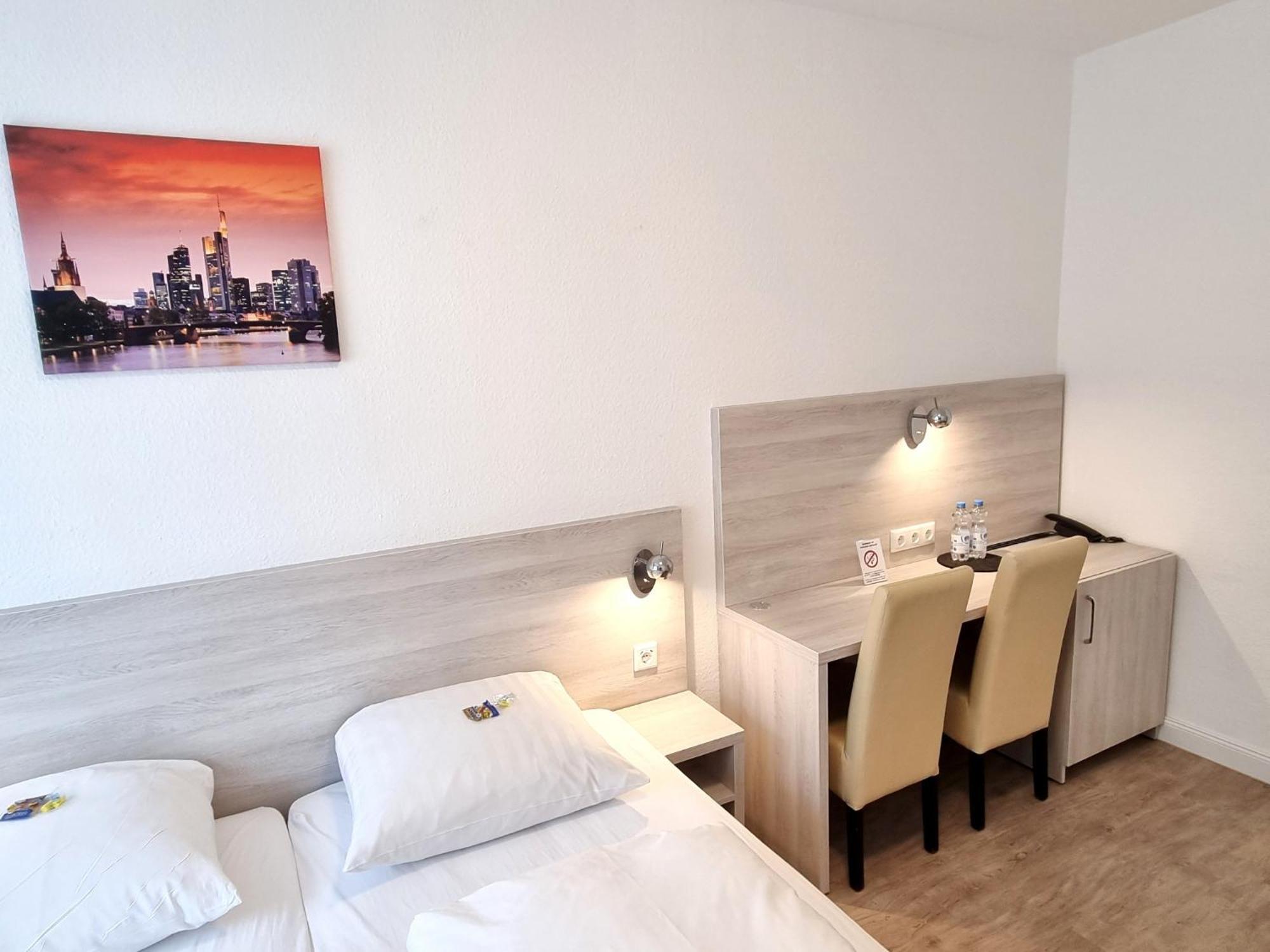Double Room double bed Bathroom