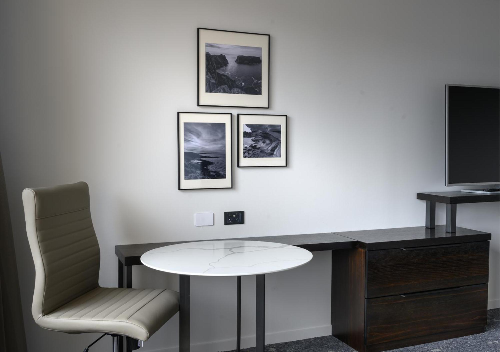 Superior King Room - City side,1282624498:JPEG