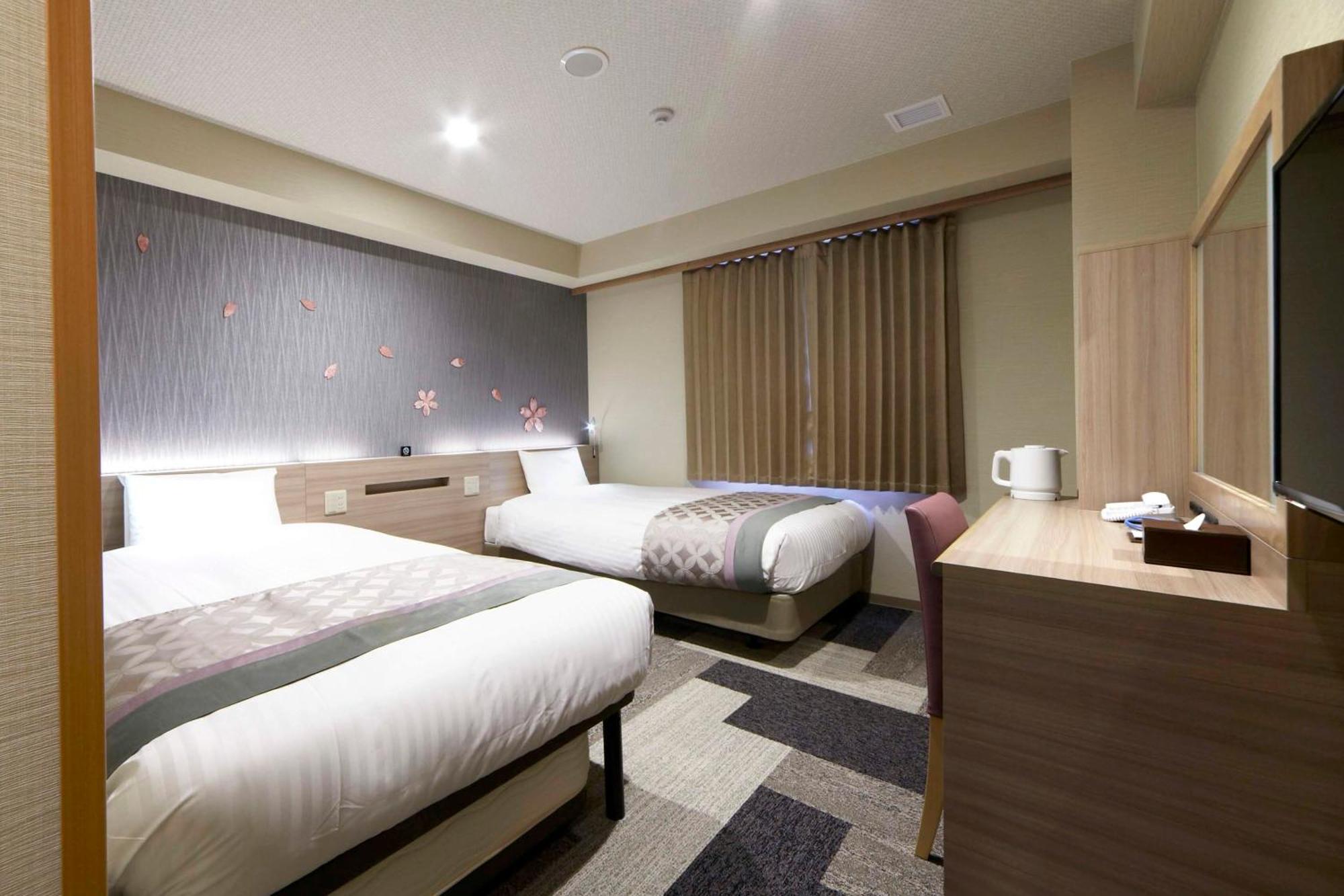 Twin Room with Complimentary Lobby Drinks,1455293446:JPEG