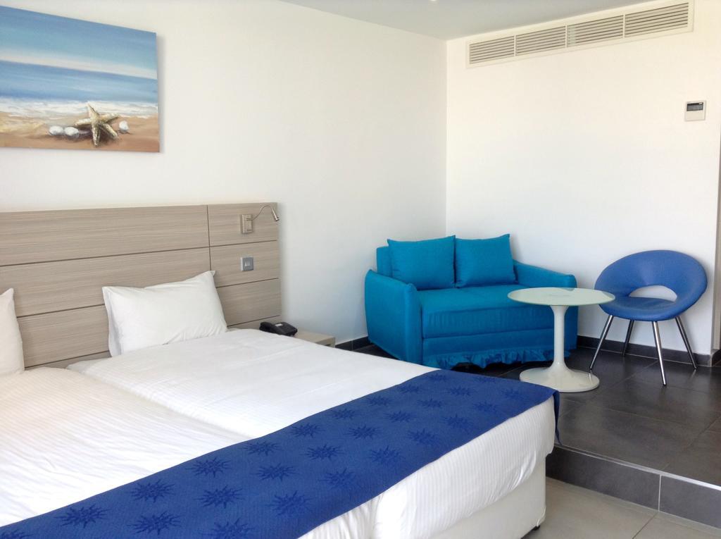 Superior Double or Twin Room Sea View