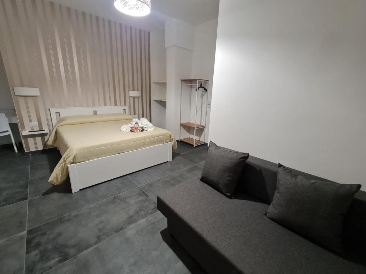 Family Room,1469317745:JPEG