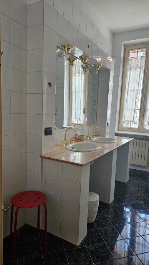 Double Room Private External Bathroom