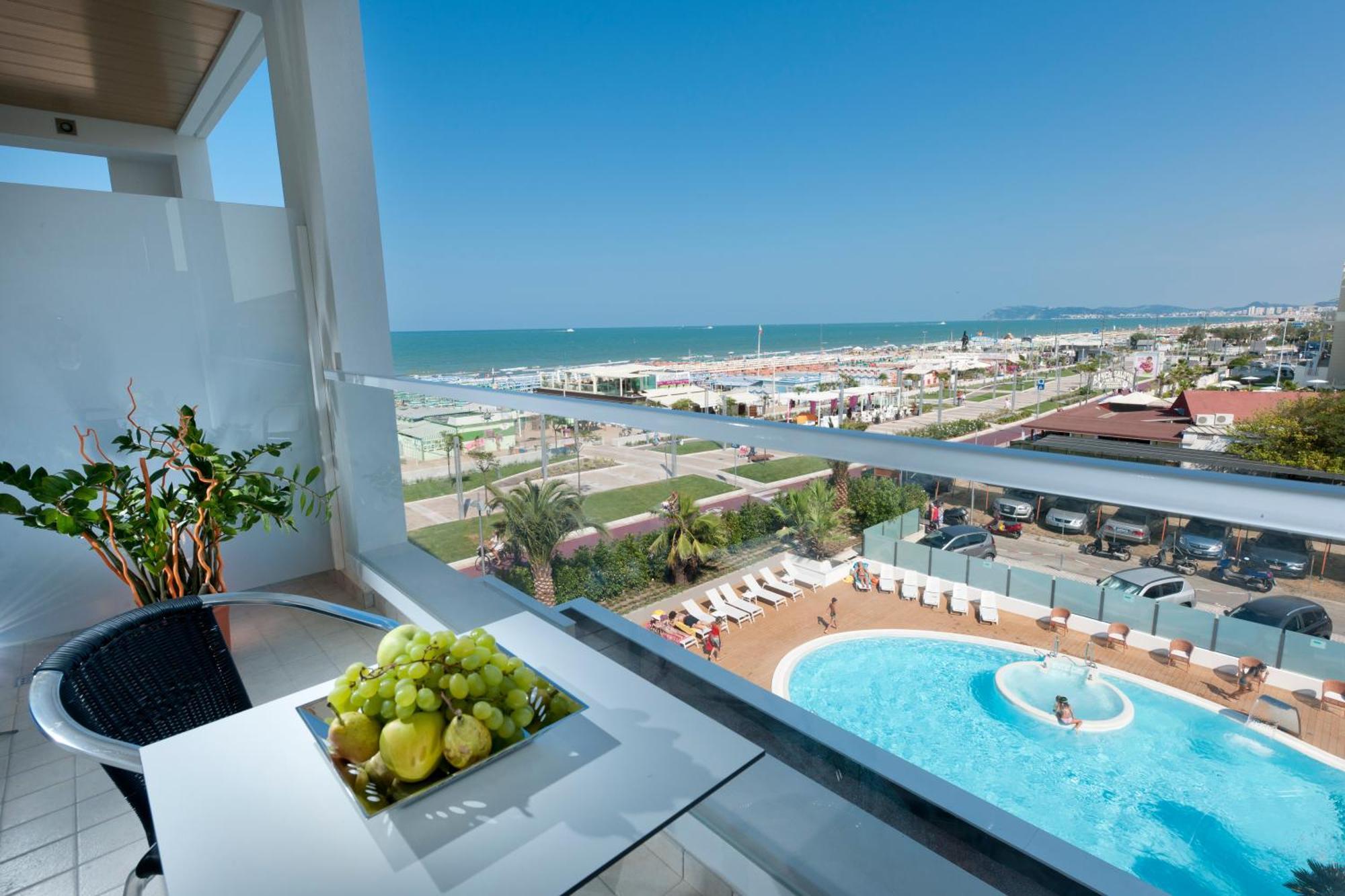 Superior Zimmer mit seitlichem Meerblick