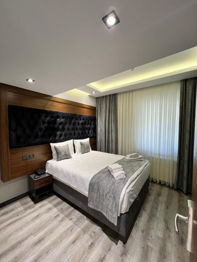 Superior Queen Room,1483061474:JPEG