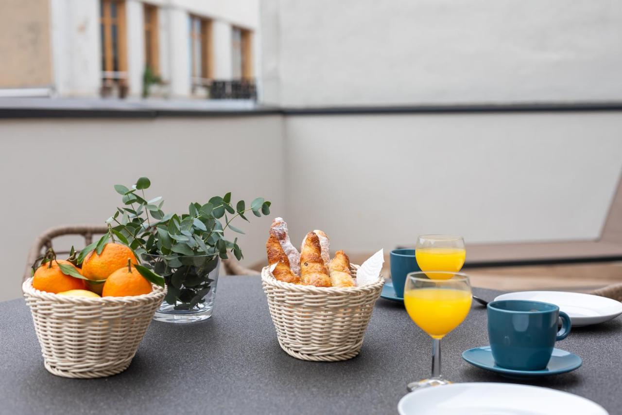 Studio Terrace