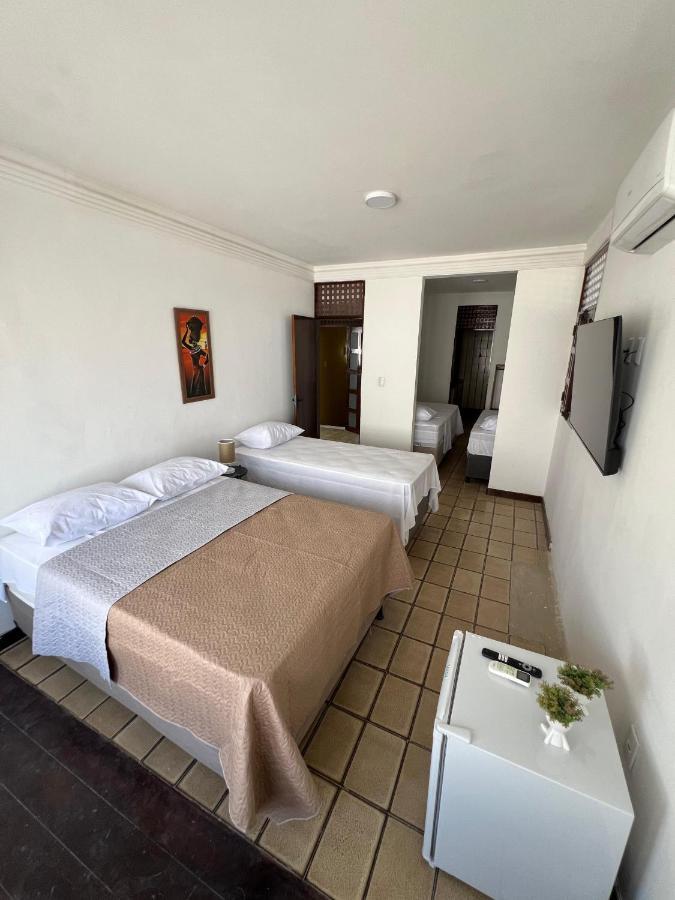 Family Room,1536904804:JPEG