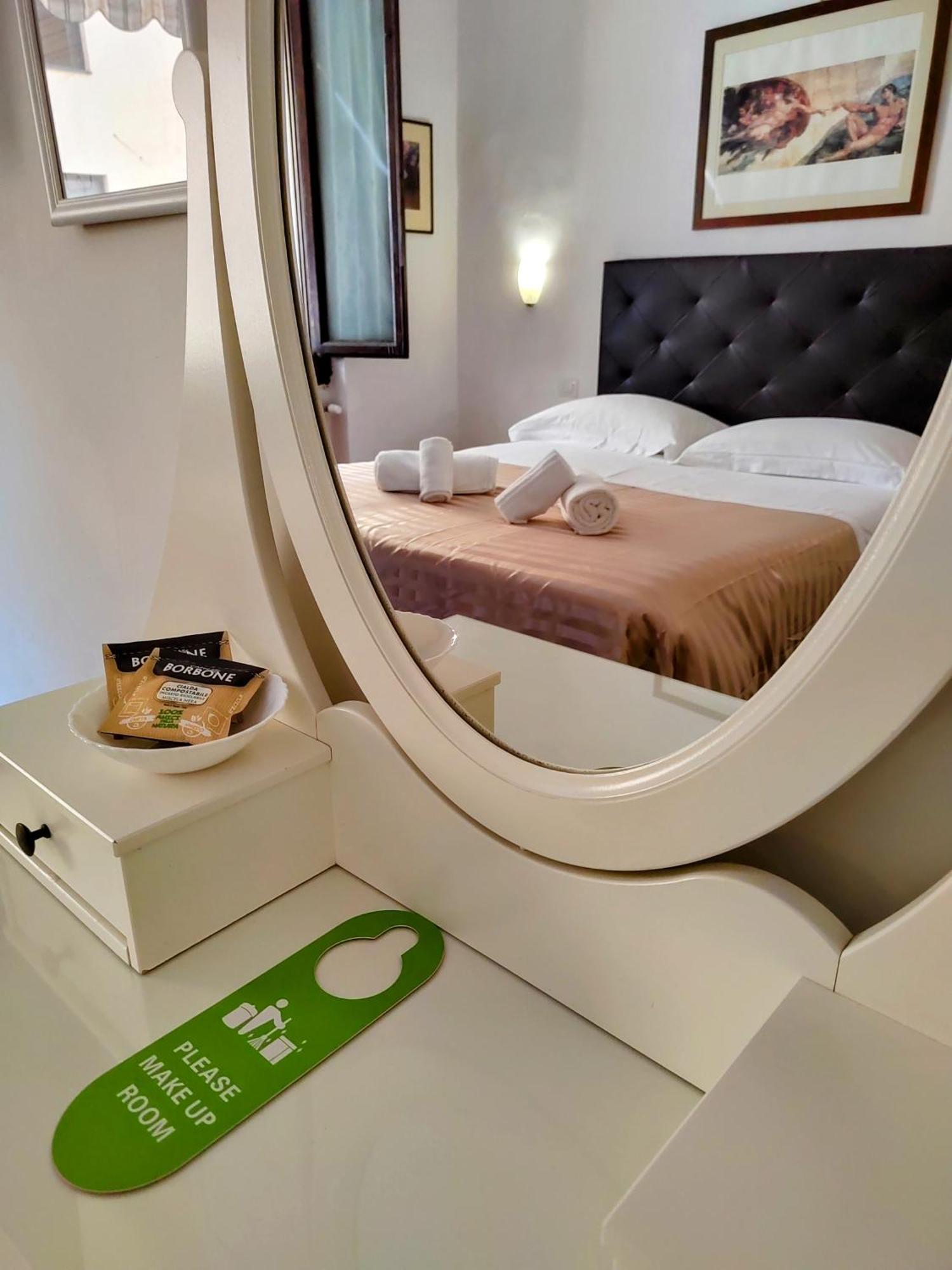 Double Room Private Bathroom