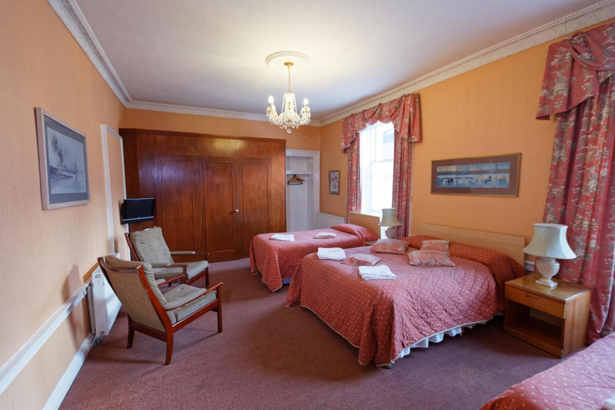 Family Room ensuite