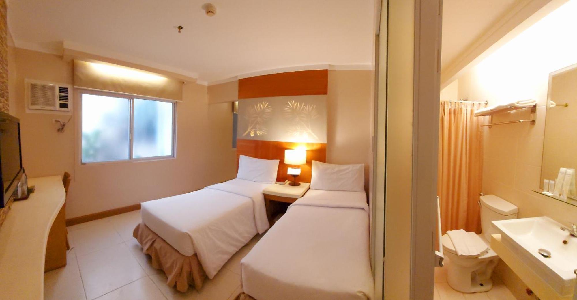 Standard Quadruple Room,1533377389:JPEG